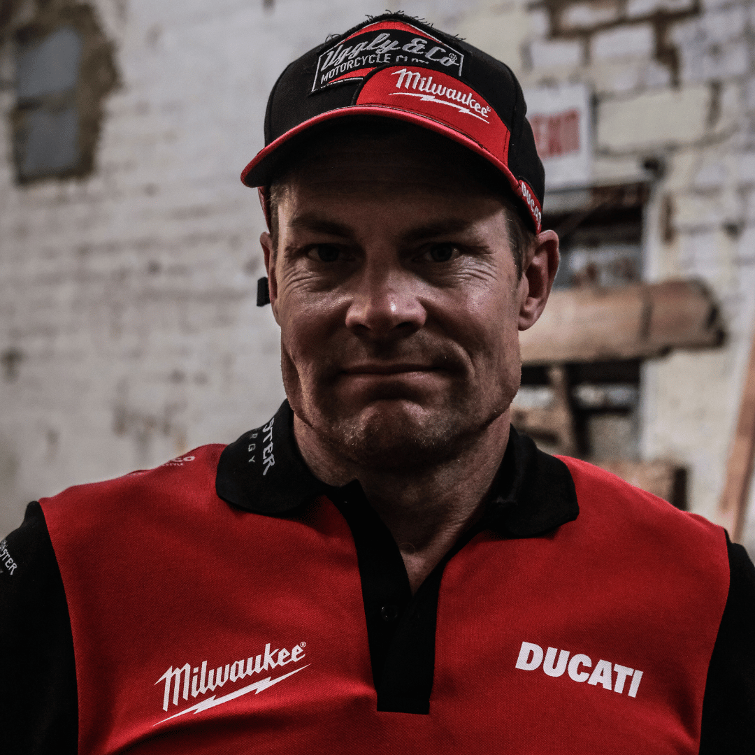 Milwaukee Tools x Diamond Cap Official Red White Curved Peak Adjustabl - QHA UK
