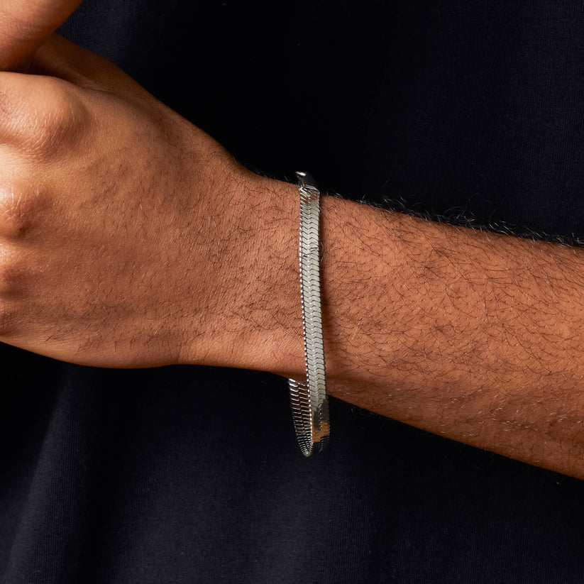 Fred Bennett Stainless Steel Herringbone Chain Bracelet | QHAUK - QHA UK