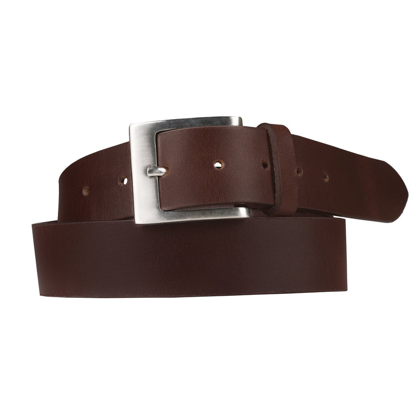 Outback Unisex Full Grain Leather Belt Square Buckle Stainless Steel C - Texture Detail - QHA UK