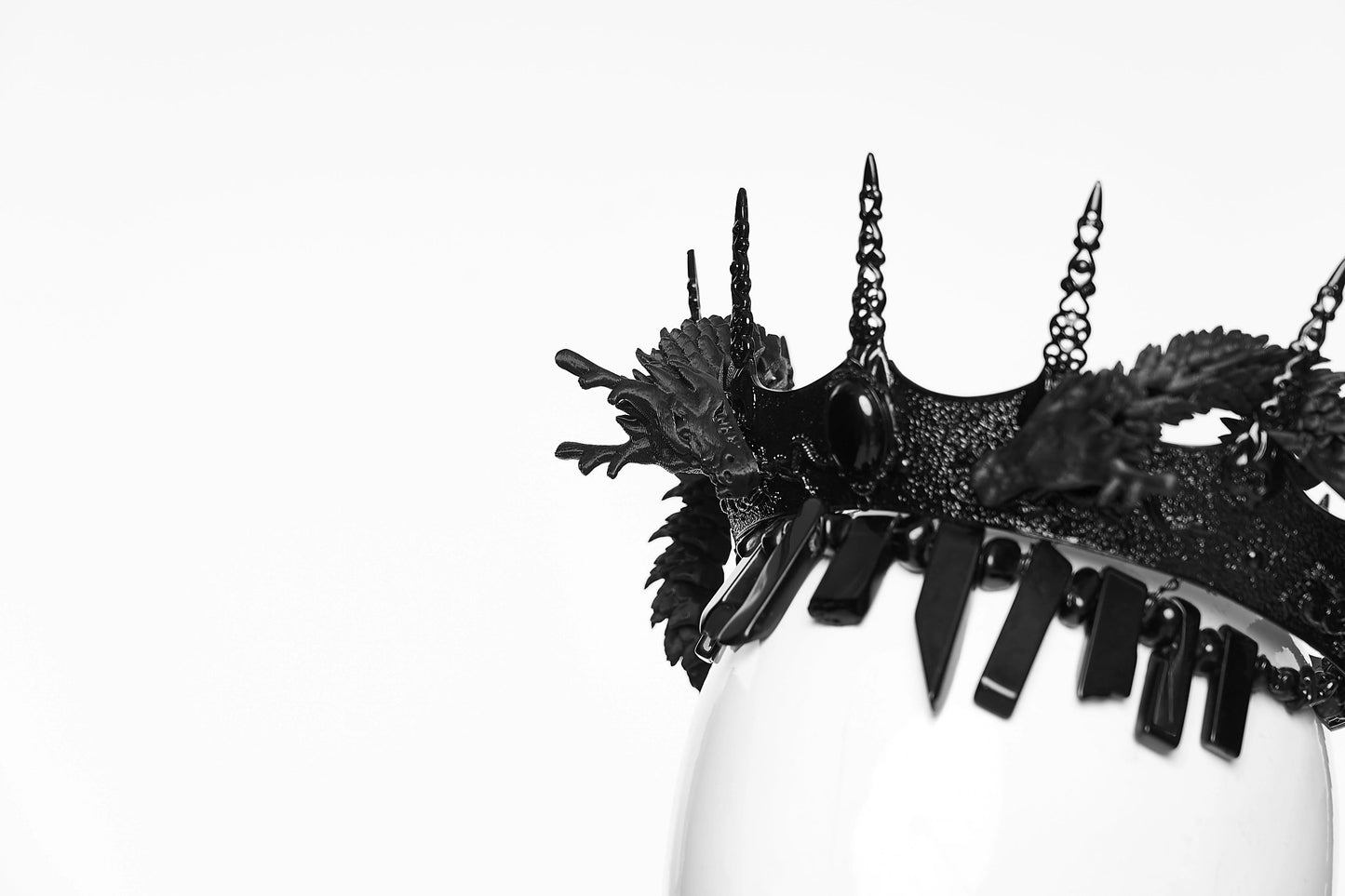 Punk Rave Gothic Crown Coiling Dragon - QHA UK