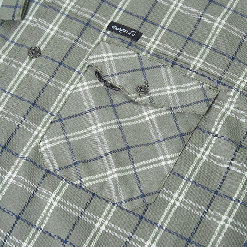 Wrangler Men's 2 Pocket Utility Shirt Navy Green Check L-2XL | QHA UK - QHA UK