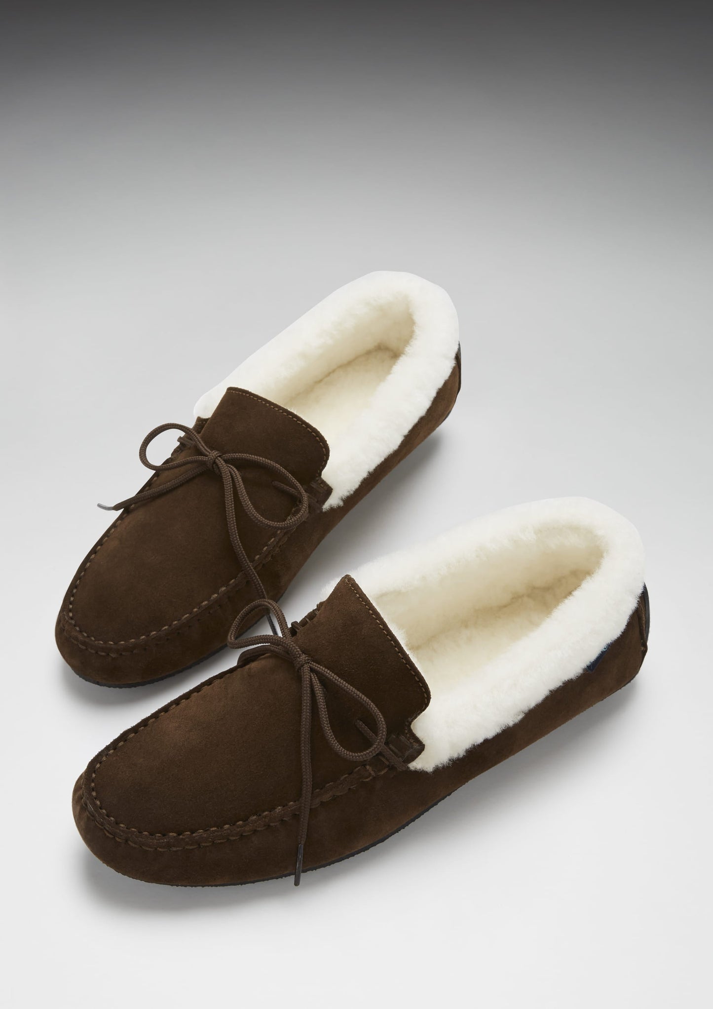 Hugs & Co Mens Slippers Sheepskin Brown Suede UK 7-14 - QHA UK