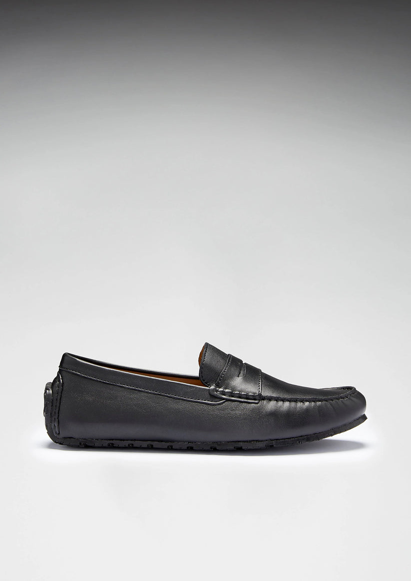 Hugs & Co Mens Tyre Sole Penny Driving Loafers Black Leather UK 7-14 - Sole Detail - QHA UK