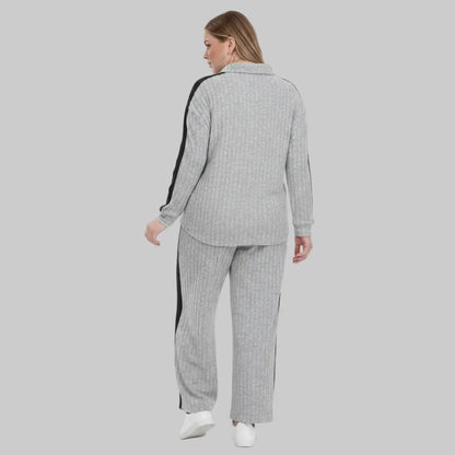 Womens Plus Size Contrast Trim Zipper Top Wide Leg Pants Set UK 18-24 QHA UK - Model Wearing Product - QHA UK