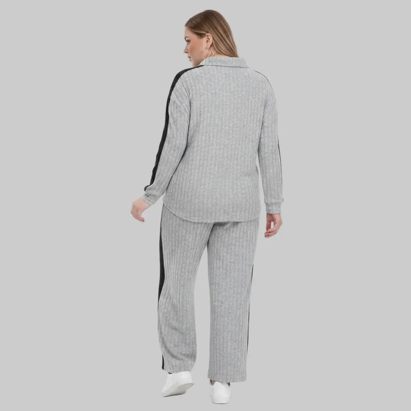 Womens Plus Size Contrast Trim Zipper Top Wide Leg Pants Set UK 18-24 QHA UK - Model Wearing Product - QHA UK