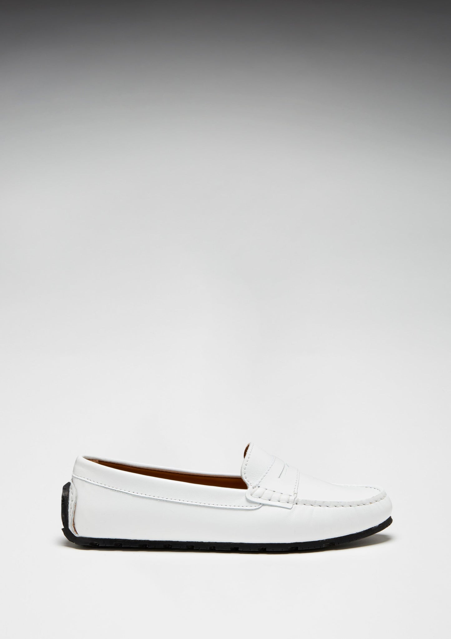 Hugs & Co Womens Tyre Sole Penny Loafers White Leather EU 36-42 - Sole Detail - QHA UK