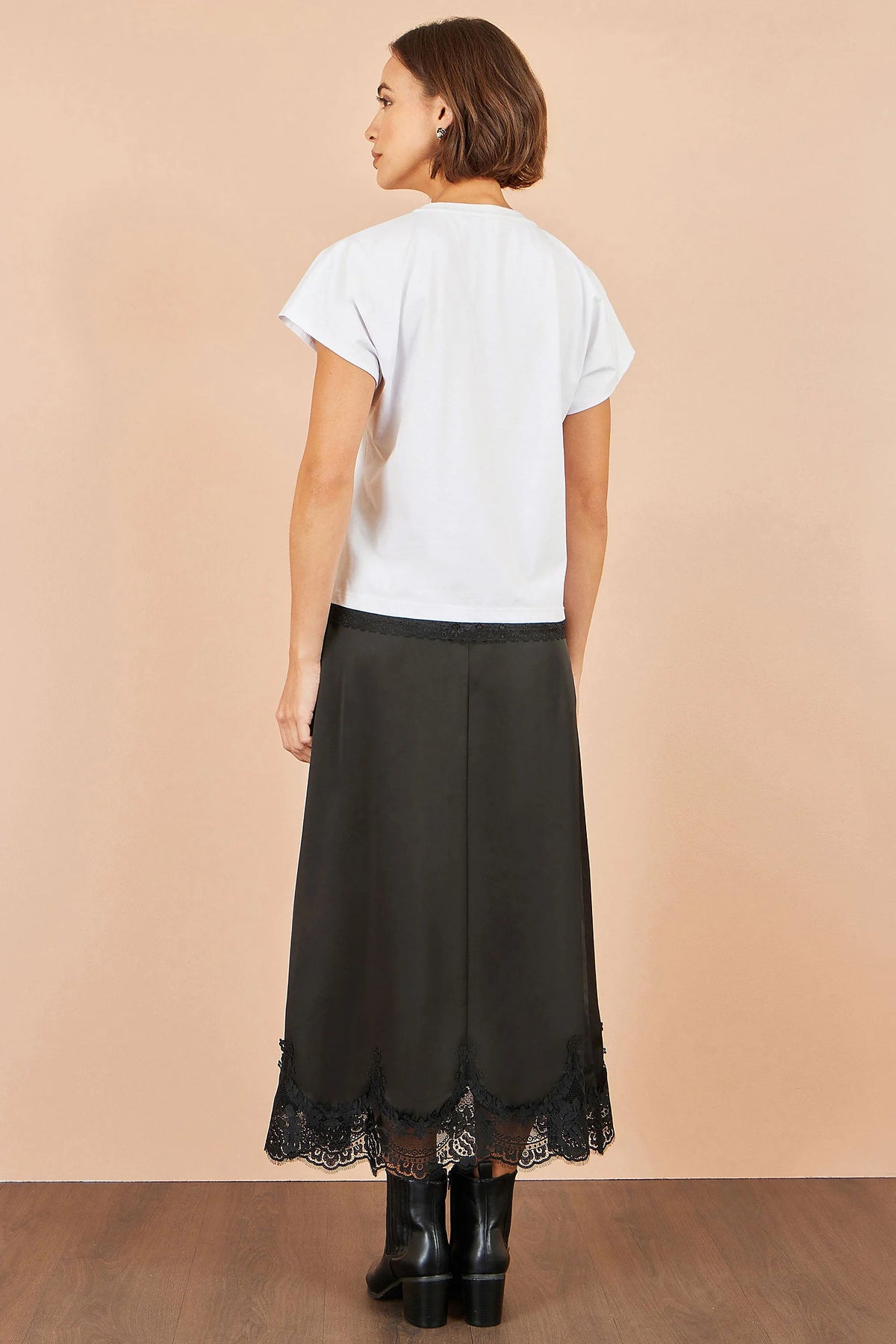 Yumi Women's White Bow Print Stud Embellished T-Shirt | Sizes 8–18 | QHA UK - Pattern Detail - QHA UK