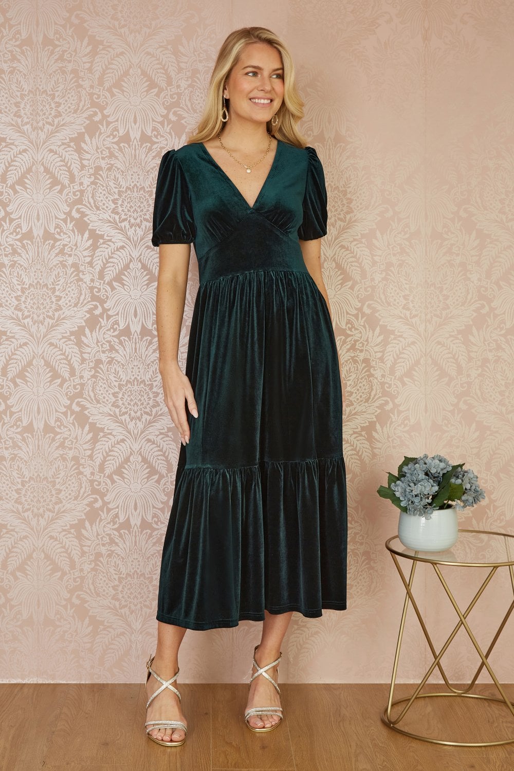 Yumi Green Velvet Midi Dress