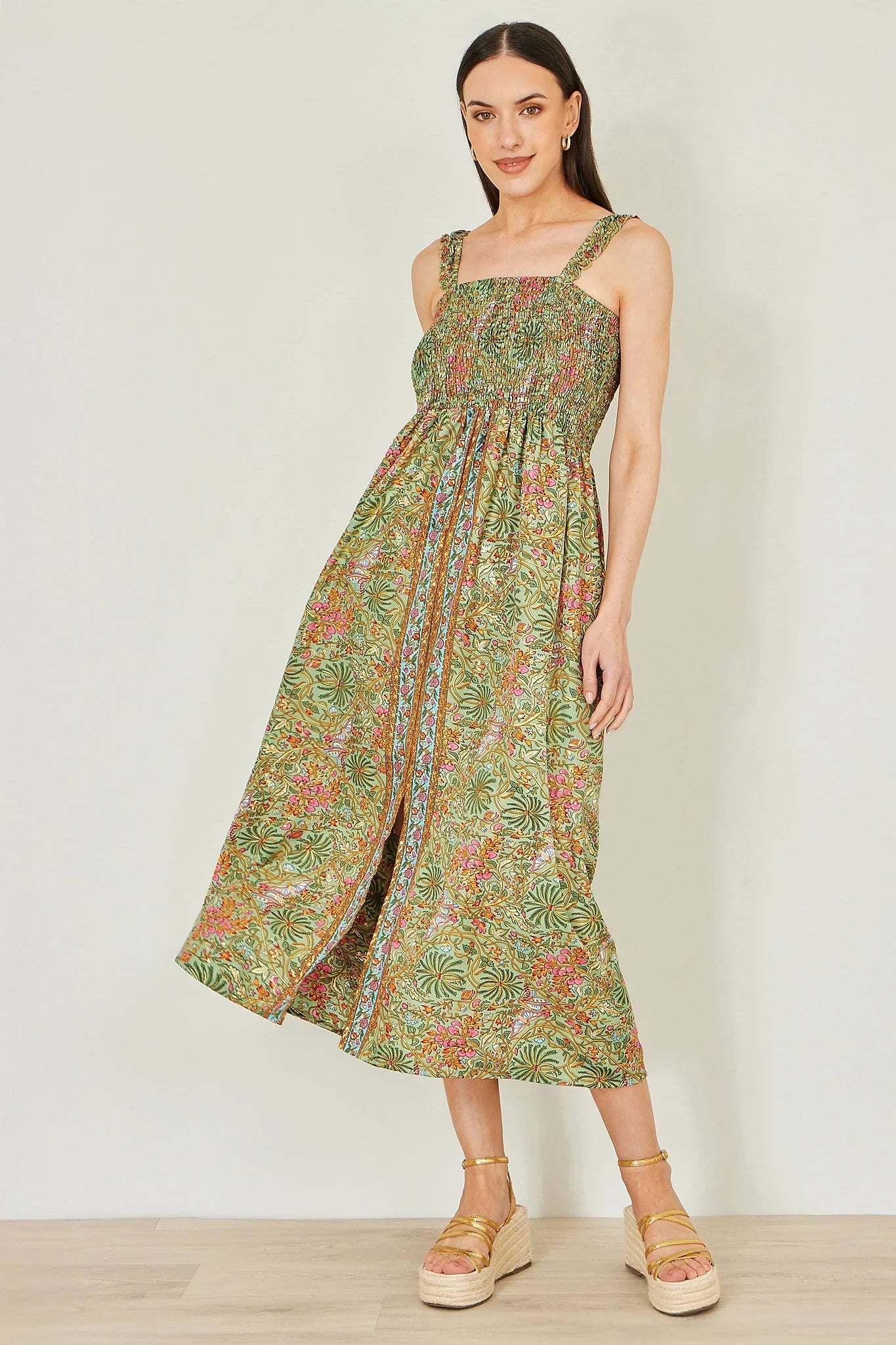 Yumi Women's Green Foil Palm Print Ruched Maxi Dress Sizes 6–18